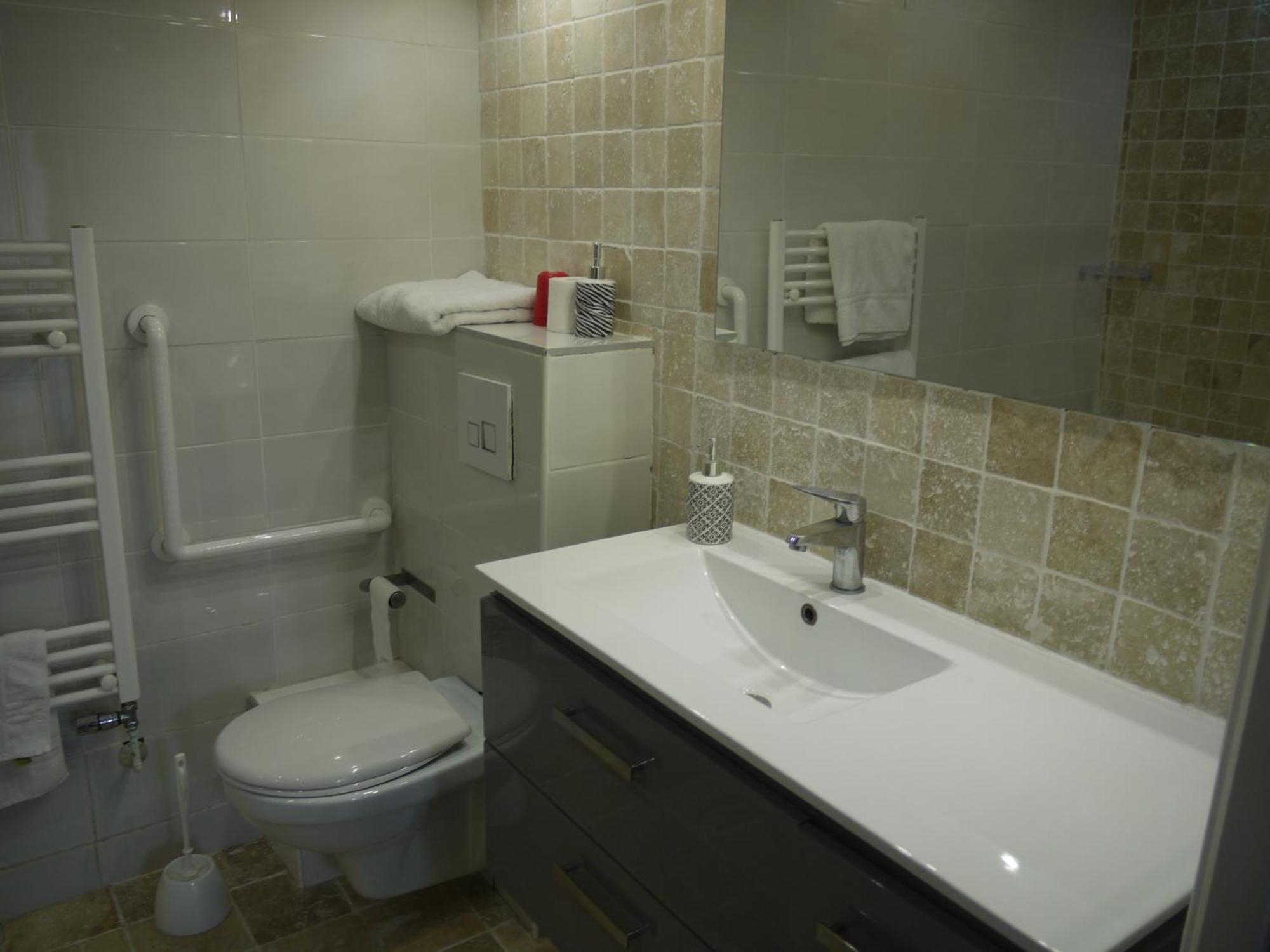 Hotel Karina Jarnac Εξωτερικό φωτογραφία