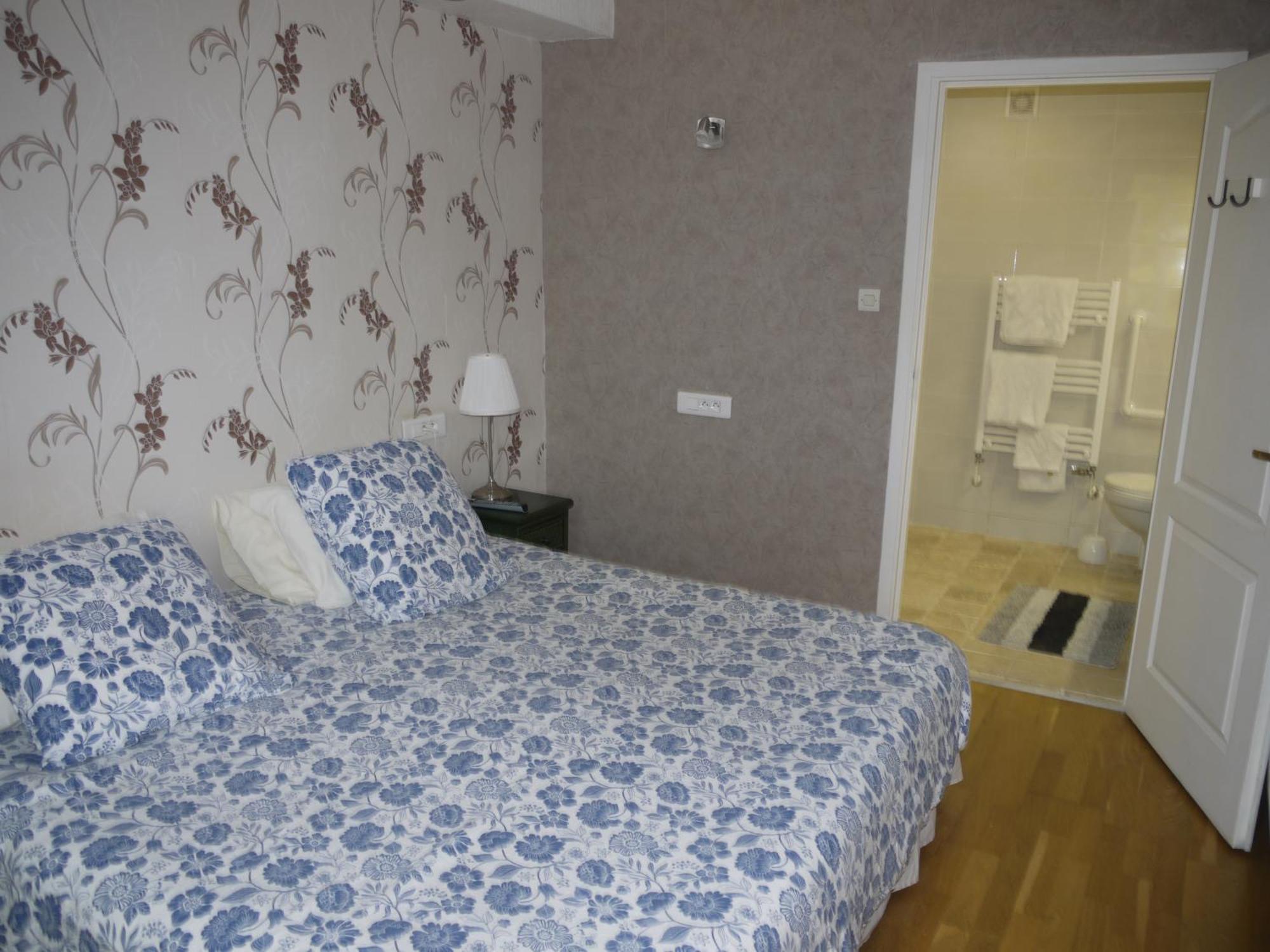 Hotel Karina Jarnac Εξωτερικό φωτογραφία